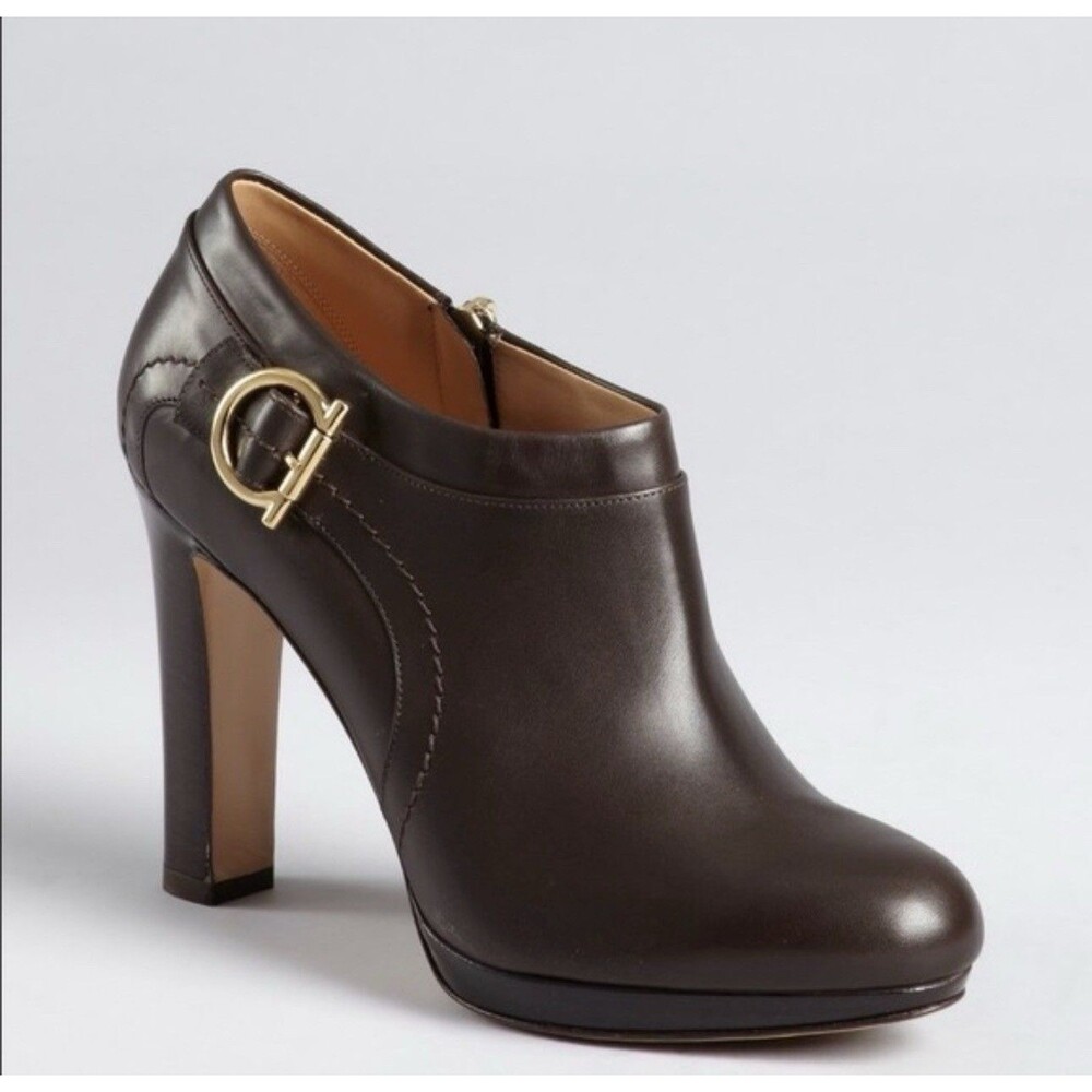 Salvatore Ferragamo Teodata Gancini Brown Leather Booties Heels Size 7 B Italy